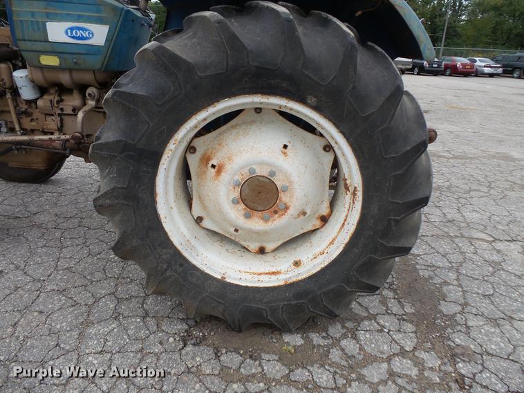 image for item FT9838 Long 460 tractor