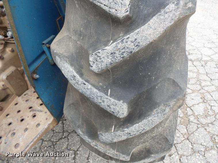 image for item FT9838 Long 460 tractor