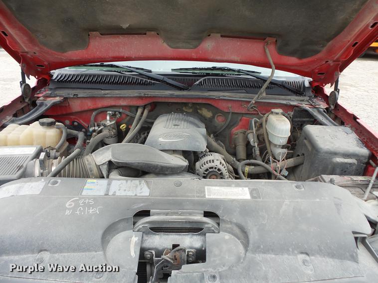 image for item FT9839 2005 Chevrolet Silverado 2500 Ext. Cab pickup truck