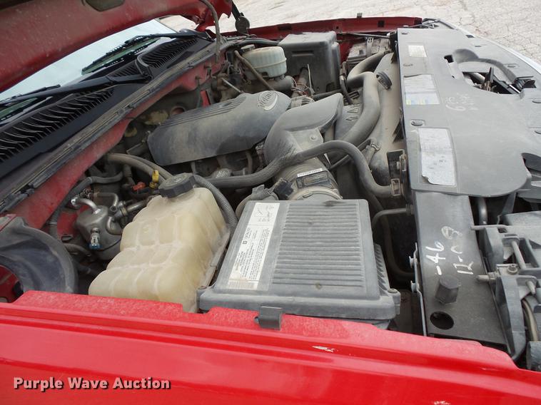 image for item FT9839 2005 Chevrolet Silverado 2500 Ext. Cab pickup truck