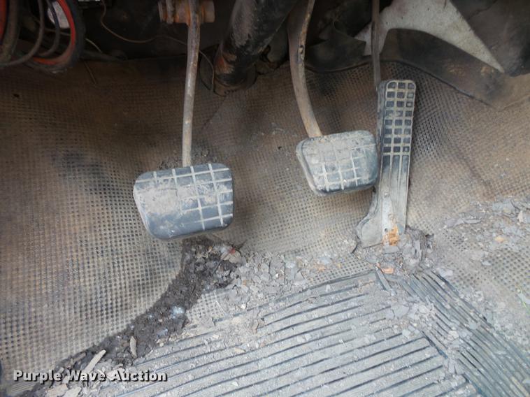 image for item FT9850 1972 Chevrolet 6500 crane truck