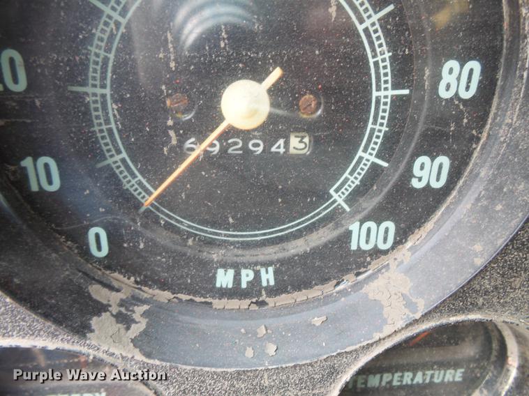 image for item FT9850 1972 Chevrolet 6500 crane truck