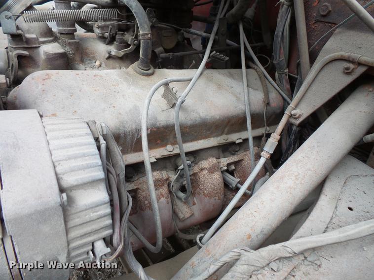 image for item FT9850 1972 Chevrolet 6500 crane truck