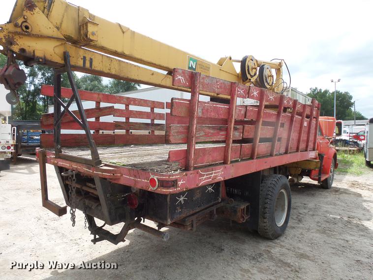 image for item FT9850 1972 Chevrolet 6500 crane truck