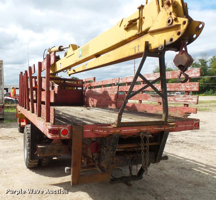 image for item FT9850 1972 Chevrolet 6500 crane truck