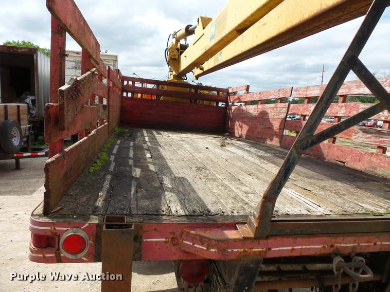 image for item FT9850 1972 Chevrolet 6500 crane truck