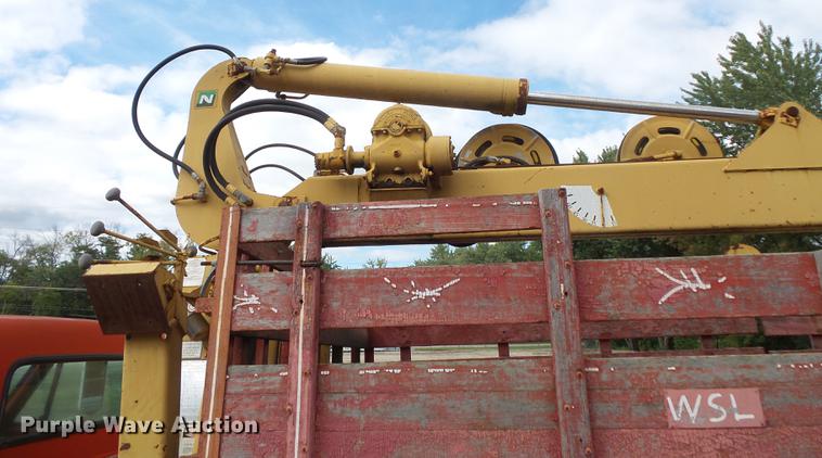 image for item FT9850 1972 Chevrolet 6500 crane truck