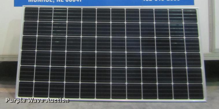 image for item G1313 (26) 2018 Mission solar panels