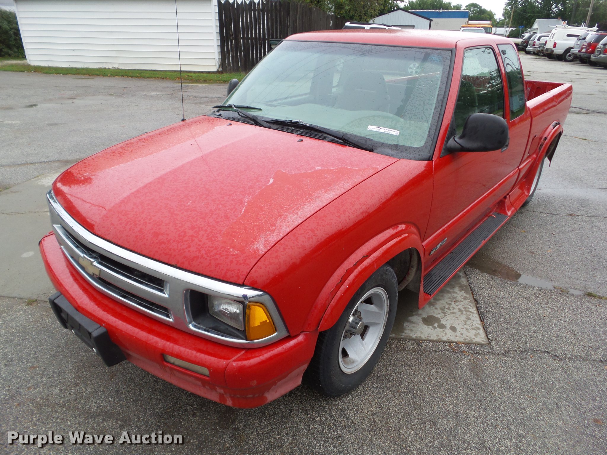 1997 Chevrolet S10 Ext. Cab pickup truck in Perry, IA Item DZ9433