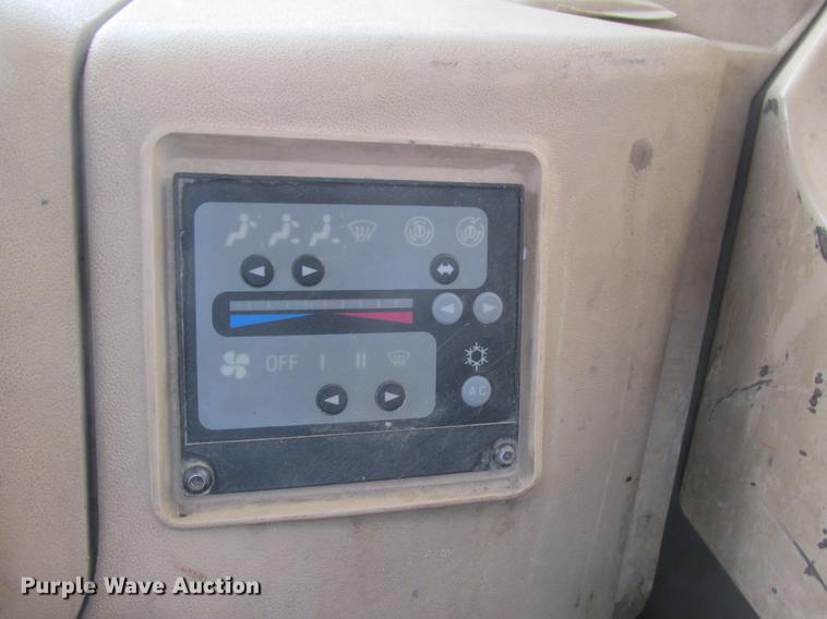 image for item DA8276 Caterpillar 320 L excavator