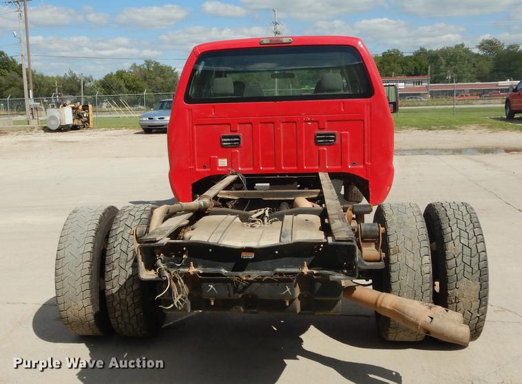 image for item DB8297 2009 Ford F350 Super Duty XL Crew Cab pickup truck cab and chassis
