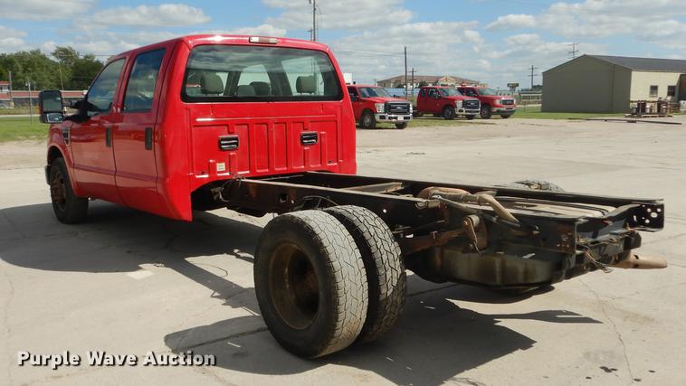 image for item DB8297 2009 Ford F350 Super Duty XL Crew Cab pickup truck cab and chassis