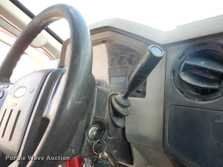 image for item DB8297 2009 Ford F350 Super Duty XL Crew Cab pickup truck cab and chassis