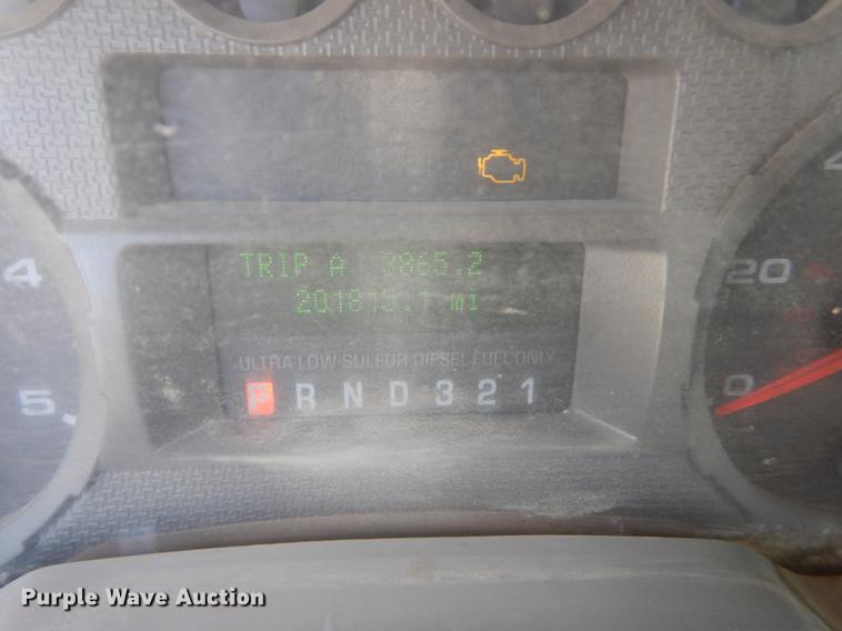 image for item DB8297 2009 Ford F350 Super Duty XL Crew Cab pickup truck cab and chassis