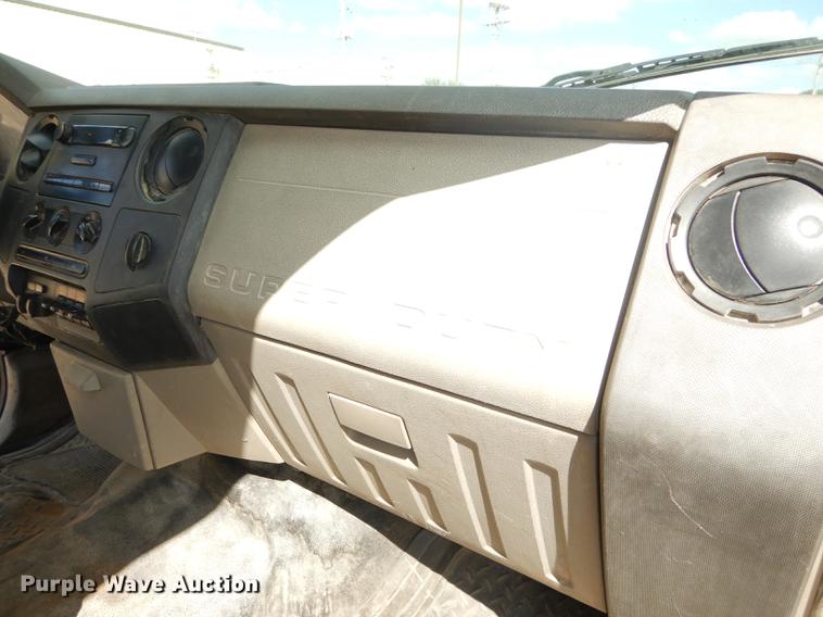 image for item DB8297 2009 Ford F350 Super Duty XL Crew Cab pickup truck cab and chassis