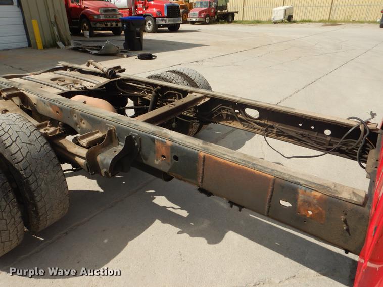 image for item DB8297 2009 Ford F350 Super Duty XL Crew Cab pickup truck cab and chassis