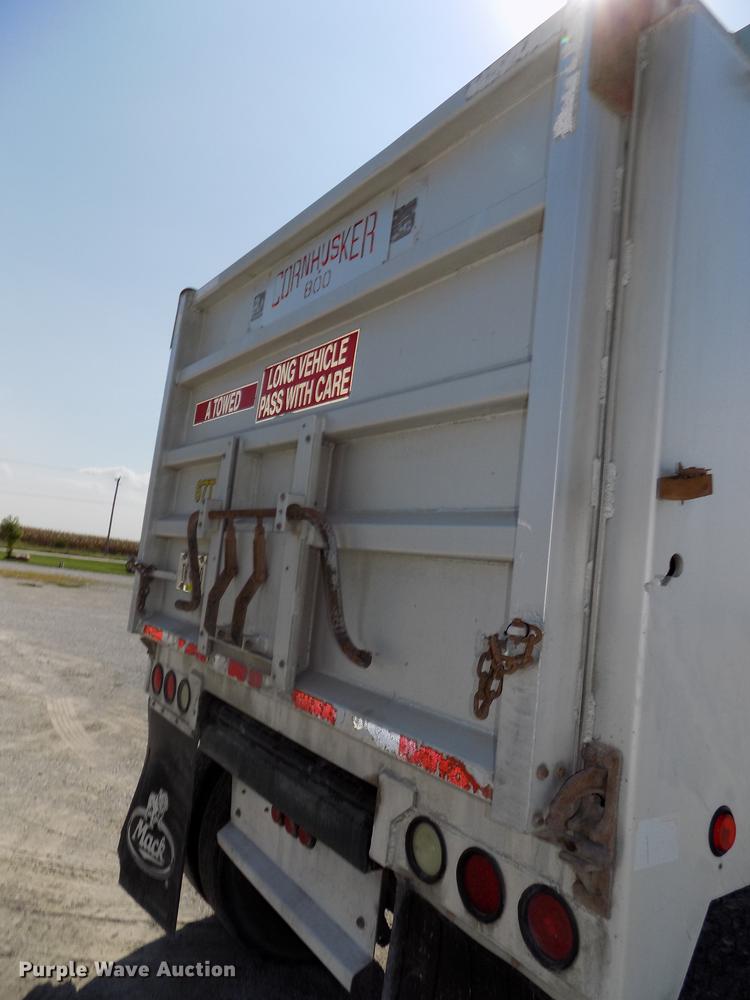 image for item DB8580 2003 Corn Husker 800R-52002-599 end dump pup trailer