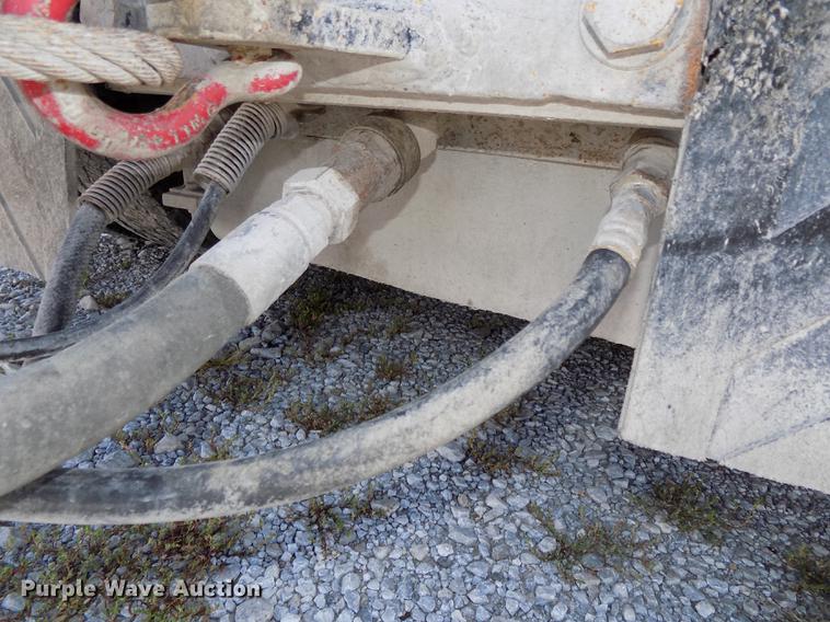 image for item DB8580 2003 Corn Husker 800R-52002-599 end dump pup trailer