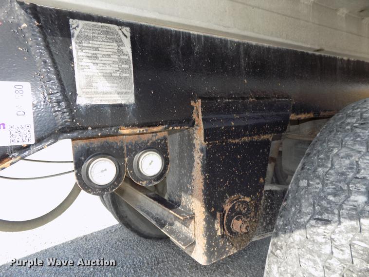 image for item DB8580 2003 Corn Husker 800R-52002-599 end dump pup trailer