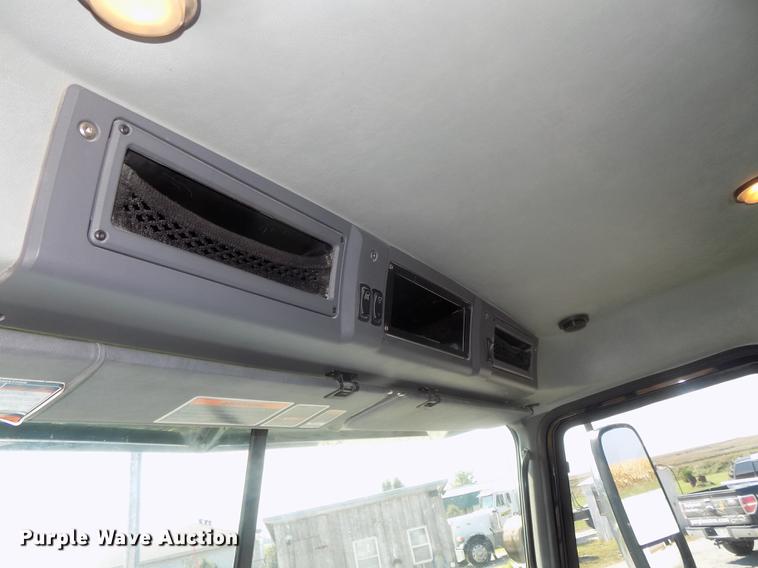 image for item DB8581 2008 Mack Pinnacle CHU613 dump truck