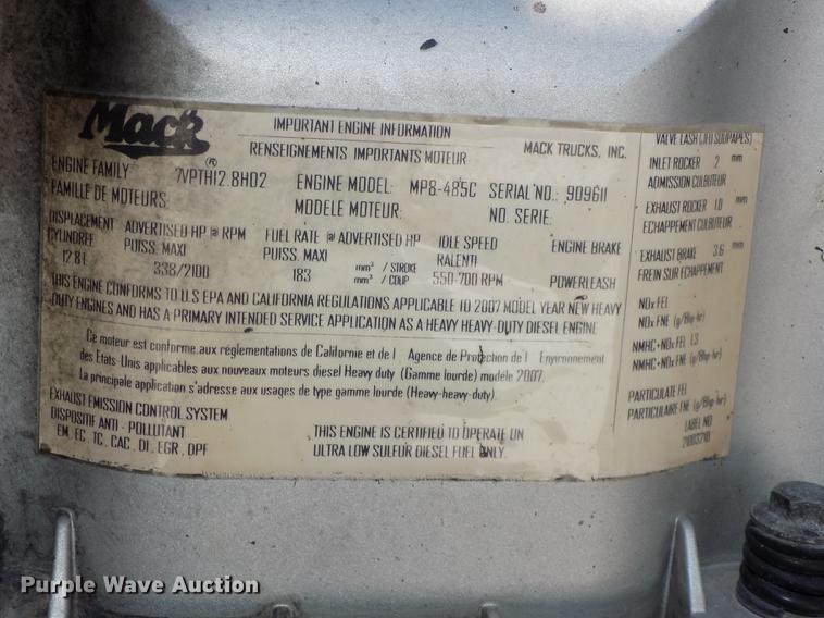 image for item DB8581 2008 Mack Pinnacle CHU613 dump truck