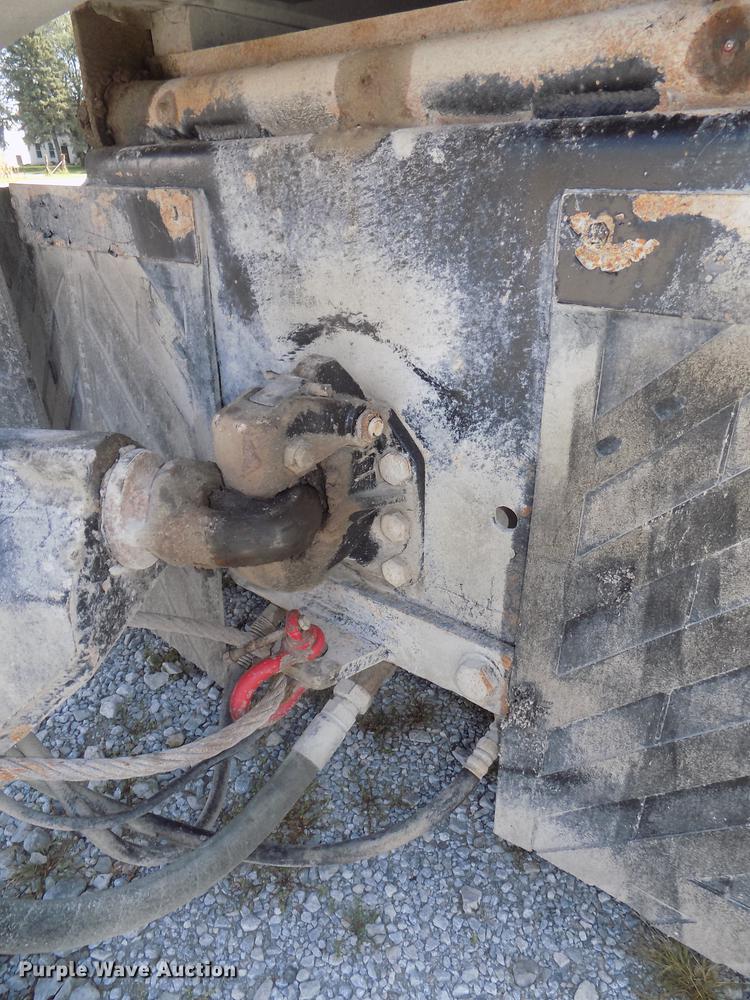 image for item DB8581 2008 Mack Pinnacle CHU613 dump truck