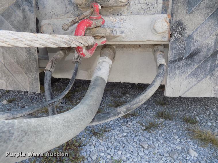 image for item DB8581 2008 Mack Pinnacle CHU613 dump truck