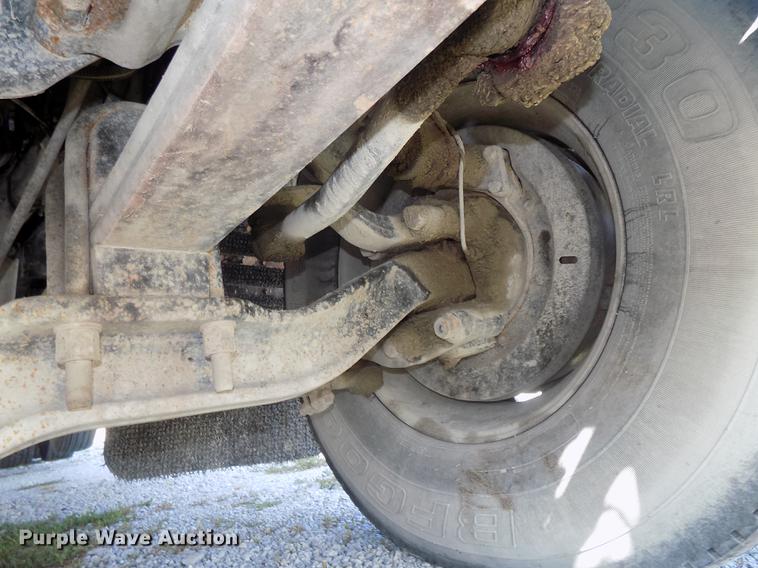 image for item DB8581 2008 Mack Pinnacle CHU613 dump truck