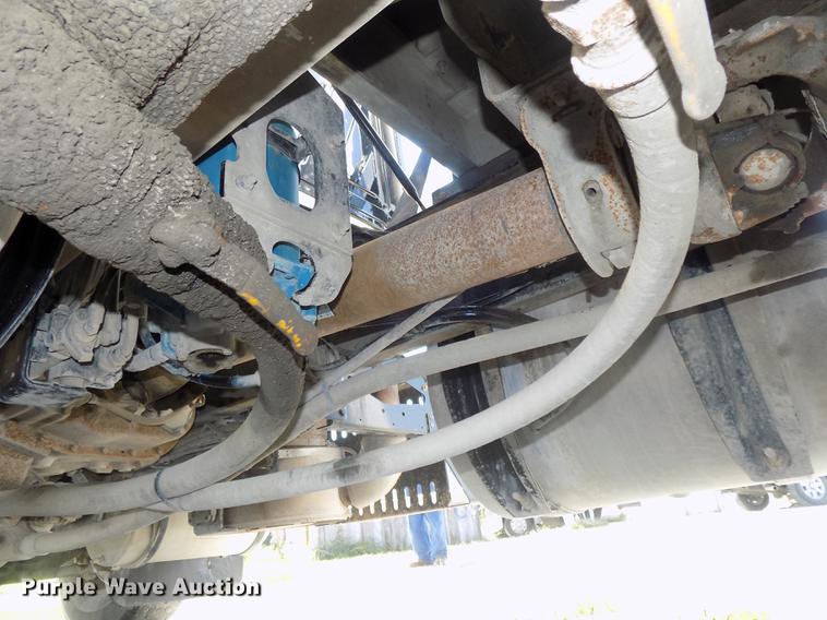 image for item DB8581 2008 Mack Pinnacle CHU613 dump truck