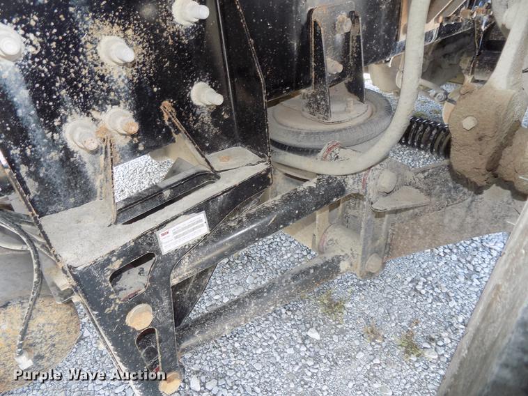 image for item DB8581 2008 Mack Pinnacle CHU613 dump truck