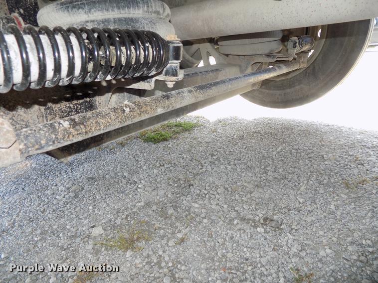 image for item DB8581 2008 Mack Pinnacle CHU613 dump truck