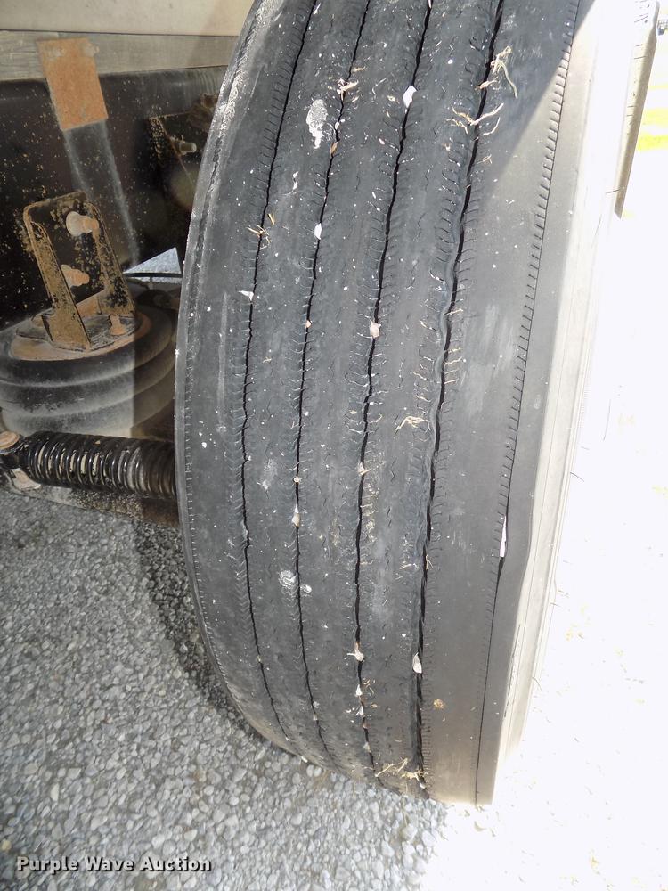 image for item DB8581 2008 Mack Pinnacle CHU613 dump truck