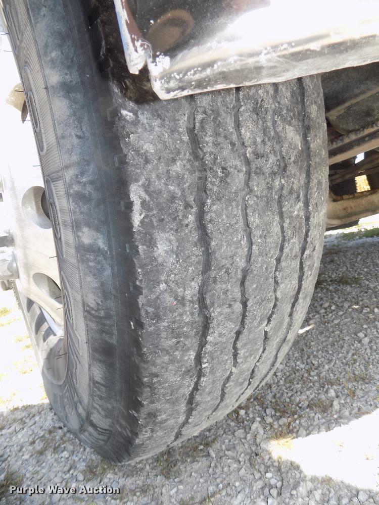 image for item DB8581 2008 Mack Pinnacle CHU613 dump truck