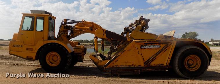 image for item DB8583 1974 John Deere 860A elevating scraper