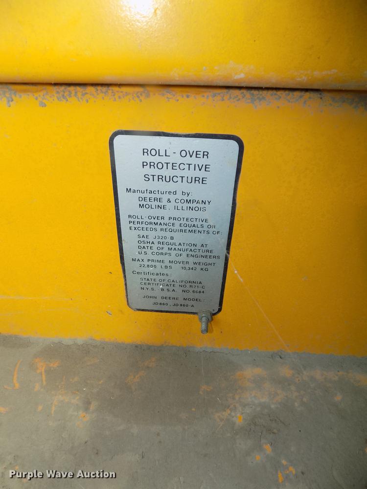 image for item DB8583 1974 John Deere 860A elevating scraper