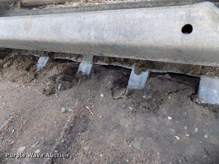 image for item DB8583 1974 John Deere 860A elevating scraper