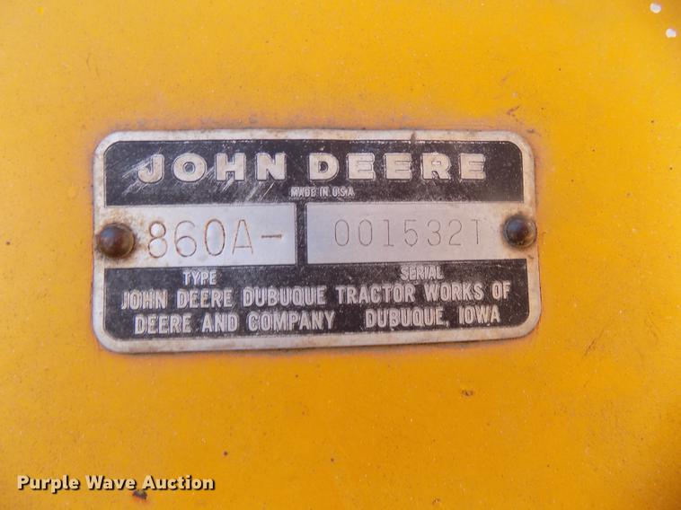 image for item DB8583 1974 John Deere 860A elevating scraper