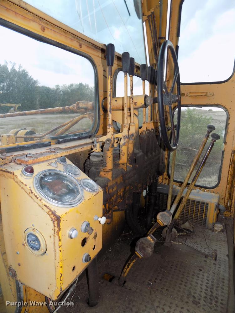 image for item DB8584 1966 Galion 160L rigid frame motor grader