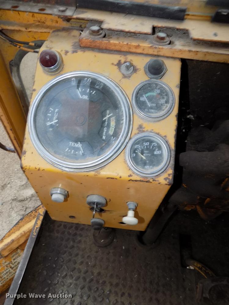 image for item DB8584 1966 Galion 160L rigid frame motor grader