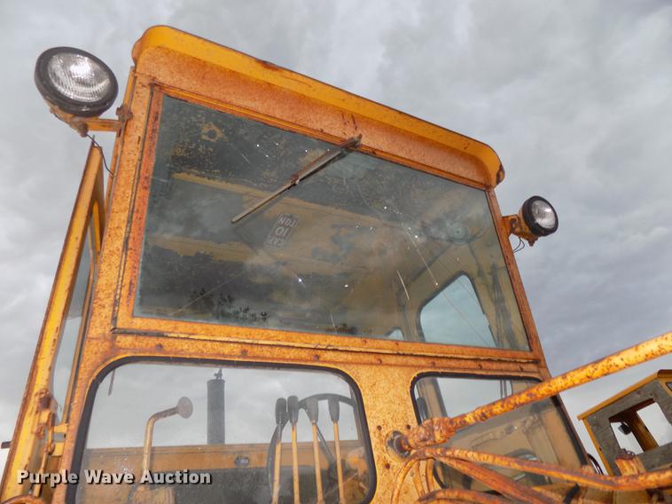 image for item DB8584 1966 Galion 160L rigid frame motor grader