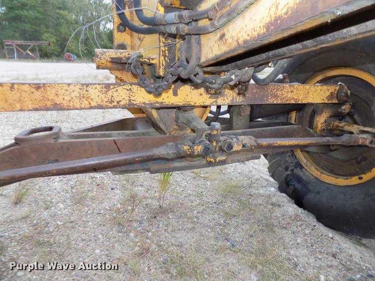 image for item DB8584 1966 Galion 160L rigid frame motor grader