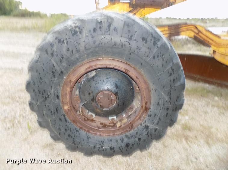 image for item DB8584 1966 Galion 160L rigid frame motor grader