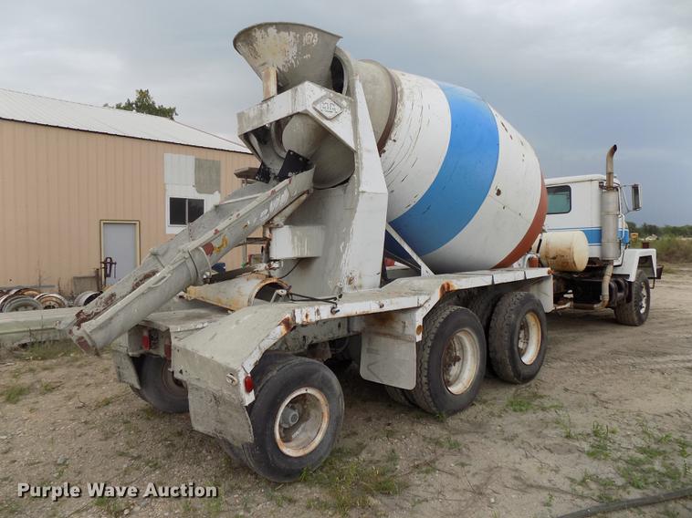 image for item DB8586 1979 International Paystar 5000 ready mix truck
