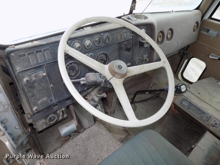 image for item DB8586 1979 International Paystar 5000 ready mix truck