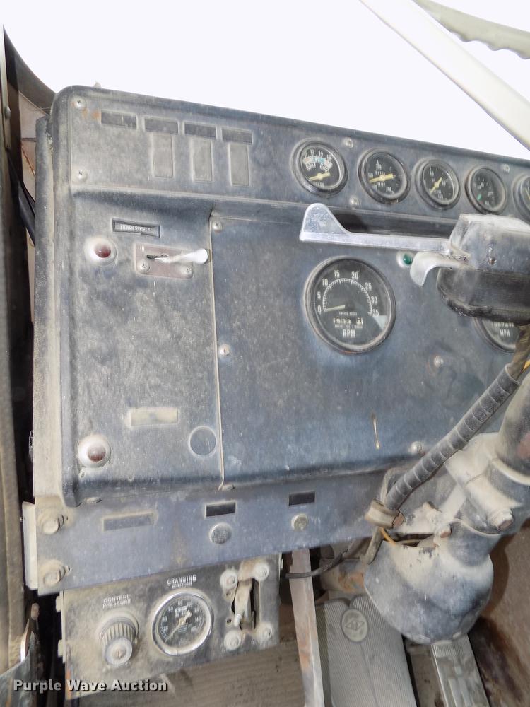 image for item DB8586 1979 International Paystar 5000 ready mix truck