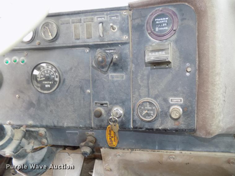 image for item DB8586 1979 International Paystar 5000 ready mix truck