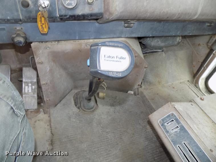 image for item DB8586 1979 International Paystar 5000 ready mix truck