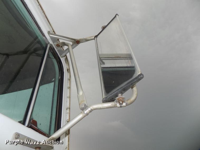 image for item DB8586 1979 International Paystar 5000 ready mix truck