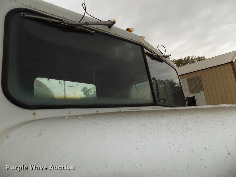 image for item DB8586 1979 International Paystar 5000 ready mix truck