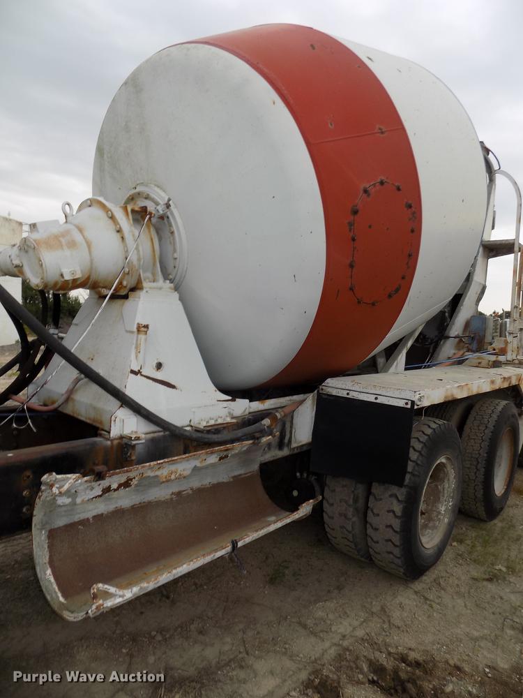 image for item DB8586 1979 International Paystar 5000 ready mix truck